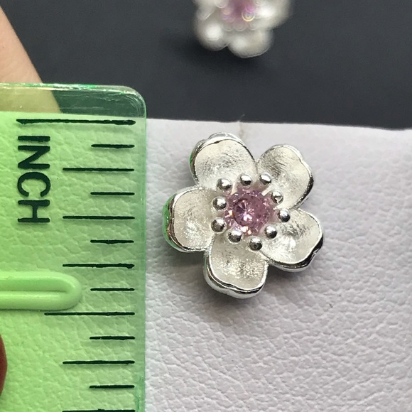 Sterling Silver 925 Flower Stud Earrings - Picture 5 of 6